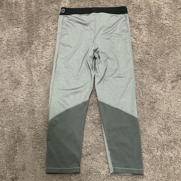 Nike Pro leggings. - Picture 2 of 5